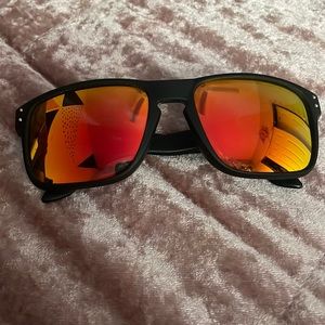 OAKLEY HOLBROOK OO910